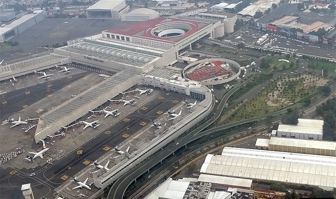 La terminal aérea tiene una historia tanto de vuelos como de personalidades en sus pistas. Cortesía