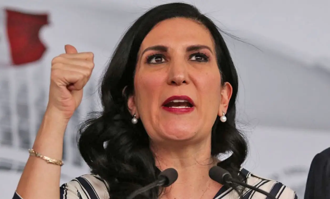 Kenia López condena acoso que sufrió Sheinbaum