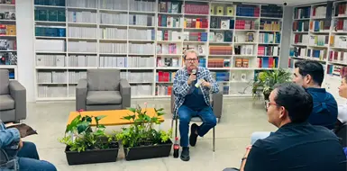 Utilizar la política para crecer: Taibo II Utilizar la política para crecer: Taibo II