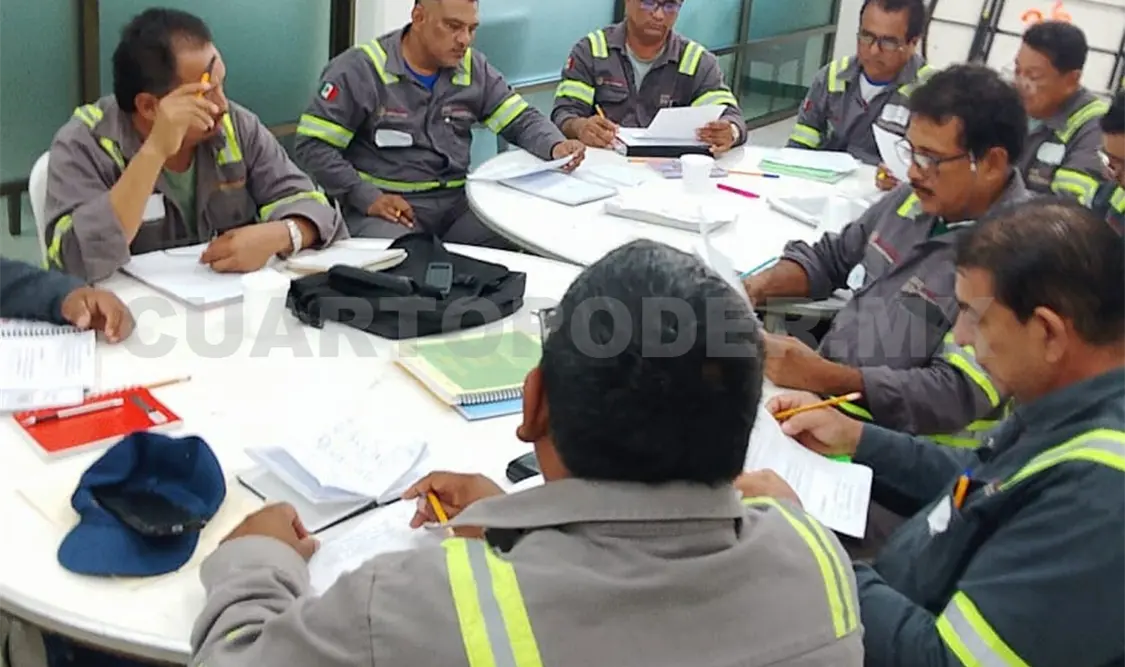 La actividad se llevó a cabo en las oficinas de los ferrocarrileros. Noel Vázquez / CP