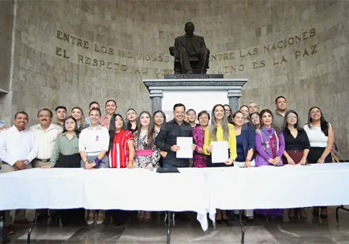 Firman reforma sobre decisión relativa del primer apellido