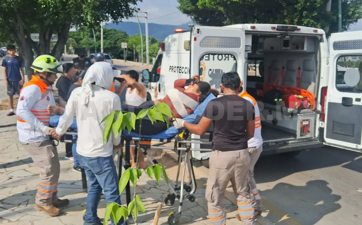 Atropellan a mujer y le fracturan la cadera