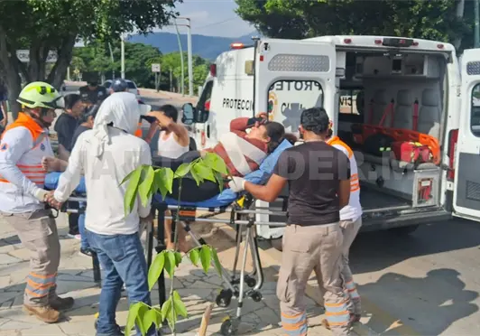 Atropellan a mujer y le fracturan la cadera