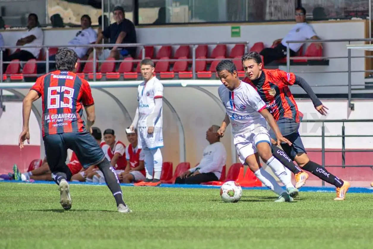 Dragones de Oaxaca se impone ante Huracanes