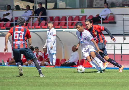 Dragones de Oaxaca se impone ante Huracanes Dragones de Oaxaca se impone ante Huracanes