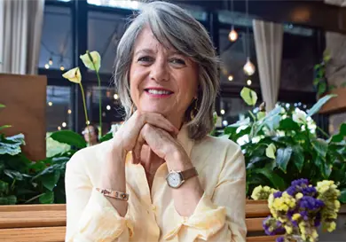 Adriana Malvido presenta La Reina Roja