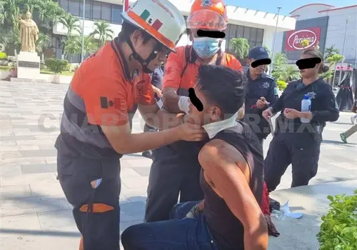 Herido en ataque en pleno parque central de Tapachula Herido en ataque en pleno parque central de Tapachula