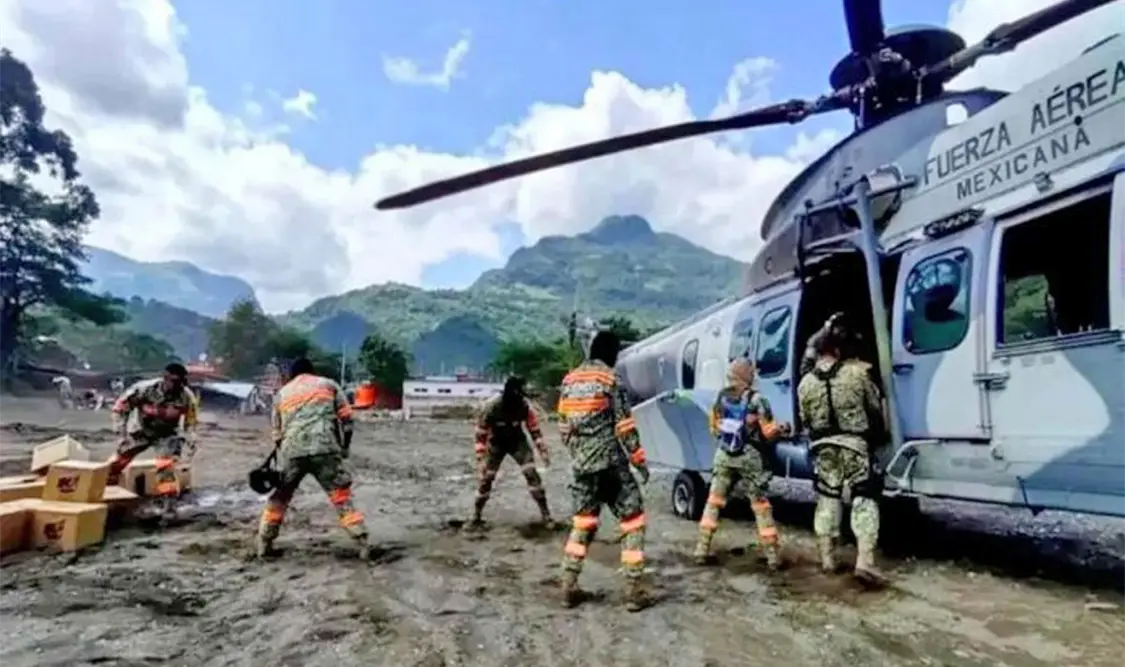 Sigue trabajando la maquinaria para comunicar los lugares afectados. Cortesía