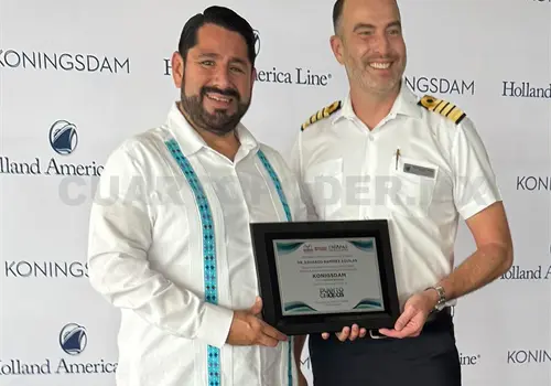 Crucero MS Kiningsdam arriba por primera vez