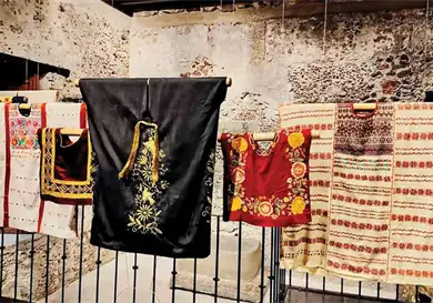 Diálogo entre movimiento y vestuario Diálogo entre movimiento y vestuario