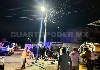 Cortocircuito causa un fuerte incendio