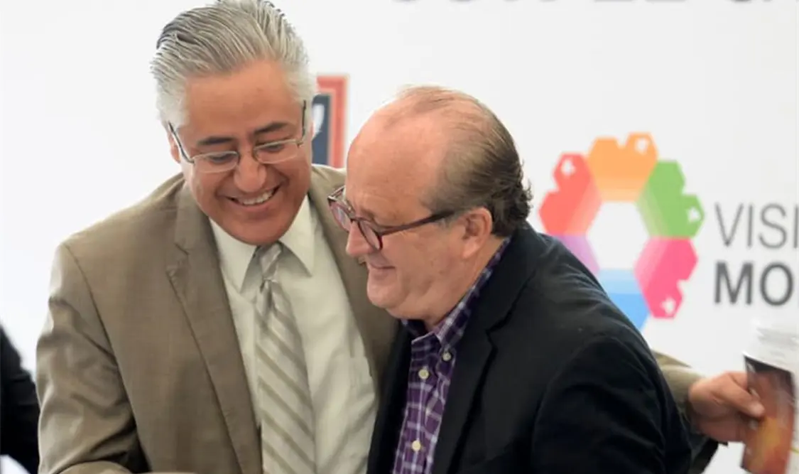 Alejandro Vera Jiménez (izq.) se dijo perseguido por el exgobernador de Morelos. Cortesía