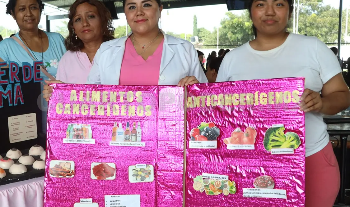 La doctora invitó tanto a hombres como mujeres a realizarse un chequeo médico. Carlos López / CP