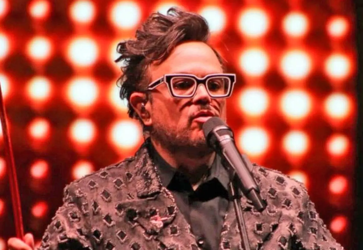 Aleks Syntek podría divorciarse