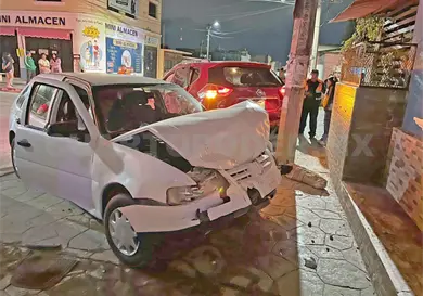 Encontronazo por no respetar vialidad