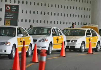 Van por regular taxis de app en aeropuertos Van por regular taxis de app en aeropuertos