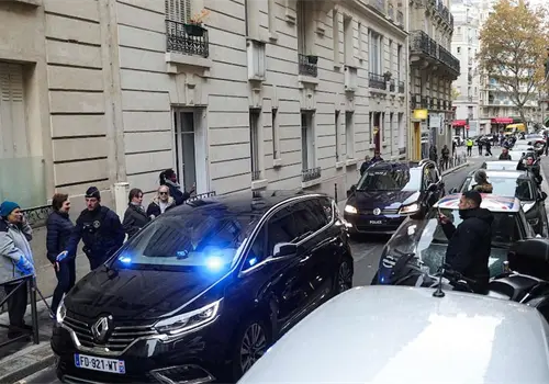 Sarkozy sale de prisión bajo supervisión judicial Sarkozy sale de prisión bajo supervisión judicial