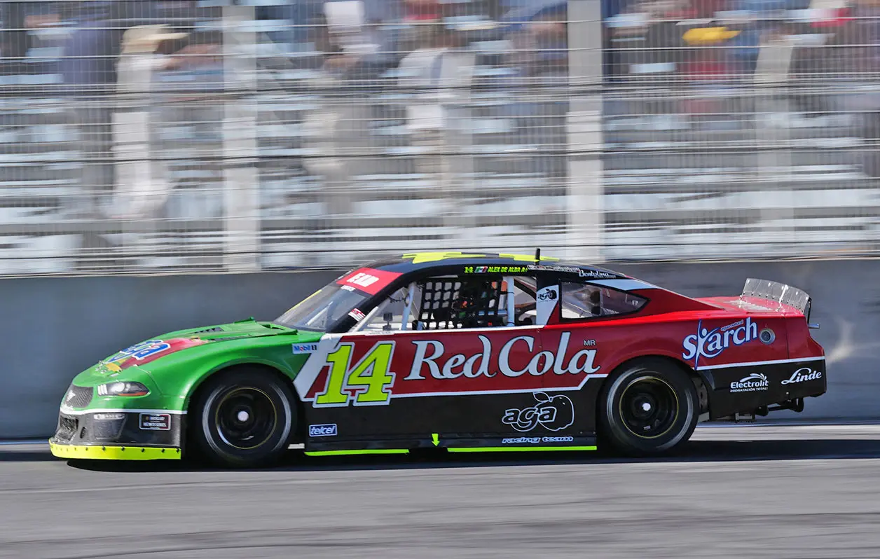 AGA Racing Team y Alex de Alba, campeones