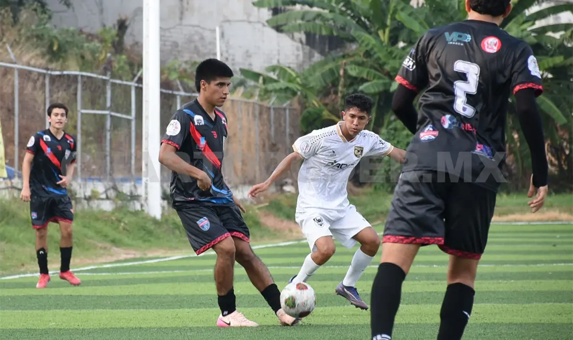 Pavones rompió una racha de dos derrotas y sumó su segunda victoria de visitante. Diego Pérez/CP