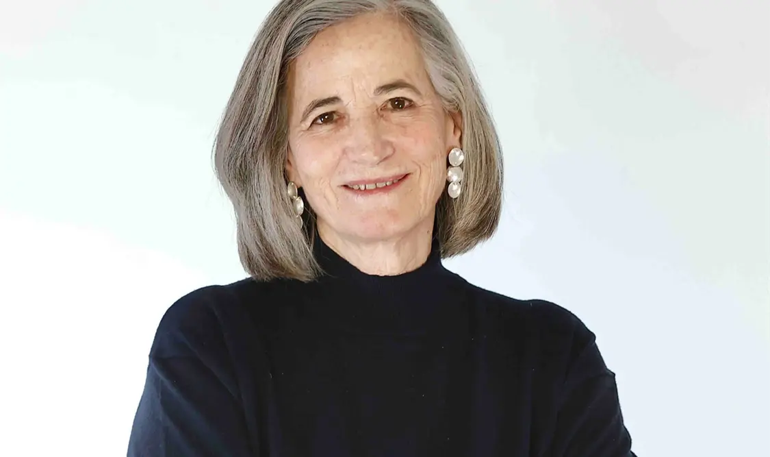 La escritora Mónica Lavín es también columnista. Cortesía