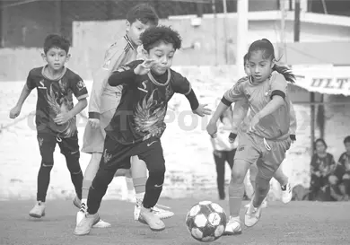 Fénix FC se corona en la Infantil Menor