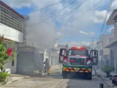 Arde vivienda debido a un cortocircuito
