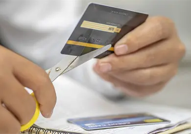 Adiós a las tarjetas no solicitadas Adiós a las tarjetas no solicitadas