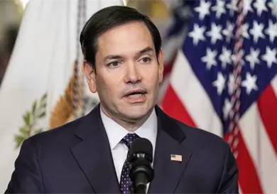 Puede operar militarmente en su hemisferio EUA Puede operar militarmente en su hemisferio EUA