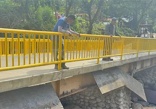 Activan puente provisional en zona alta de Tapachula