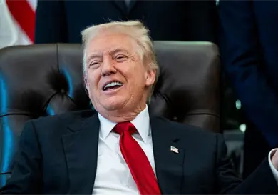 Organización Trump contrató a 184 extranjeros Organización Trump contrató a 184 extranjeros