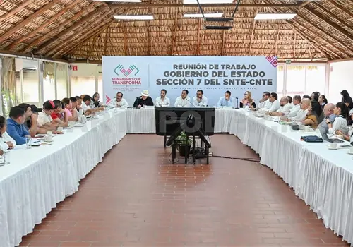 Refuerzan diálogo con maestros del SNTE-CNTE