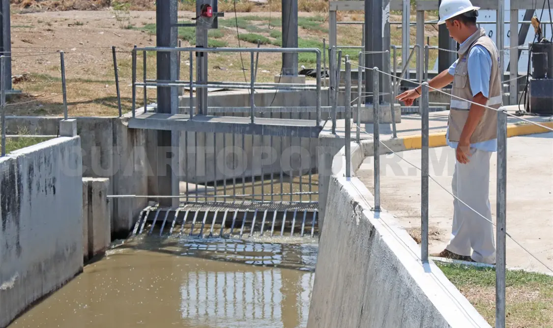 Restablecer el servicio tras una suspensión preventiva toma de 6 a 12 horas. Diego Pérez / CP