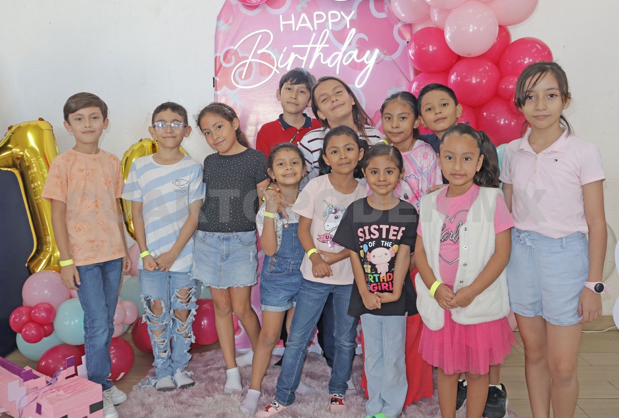 Frida festeja su primer decada de vida