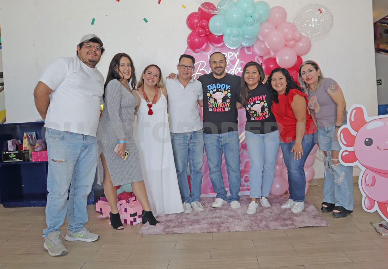 Frida festeja su primer decada de vida