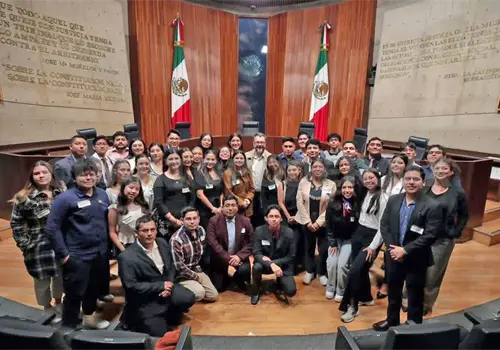 Estudiantes chiapanecos en México y el mundo