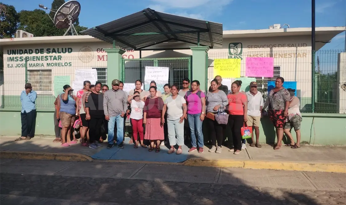 Los manifestantes denunciaron abuso de poder, discriminación a pacientes y robo de medicamentos. Rafael Victorio / CP