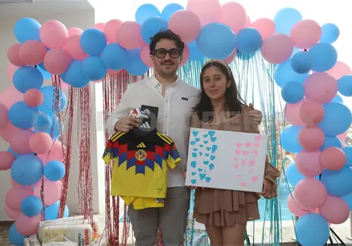 Carlos e Ivet esperan una niña