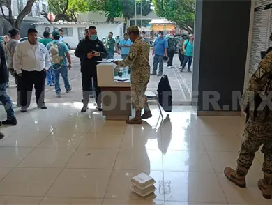 Amenaza de explosivo provoca miedo en hospital Amenaza de explosivo provoca miedo en hospital