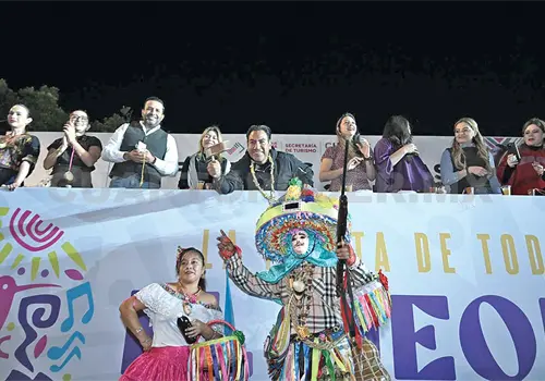 Magno desfile de las Culturas de El Mequé Magno desfile de las Culturas de El Mequé