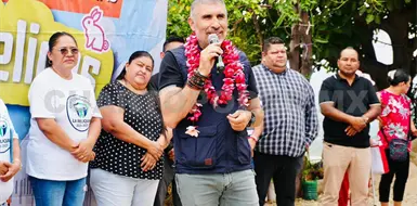 Lleva Ángel Torres Calles Felices a colonia La Reliquia