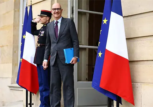 Gobierno francés busca corregir su presupuesto