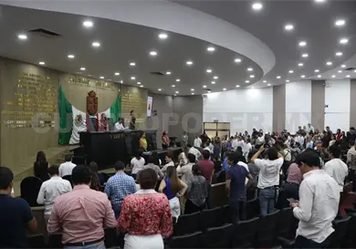 Es tiempo de erradicar a los dinosaurios políticos Es tiempo de erradicar a los dinosaurios políticos