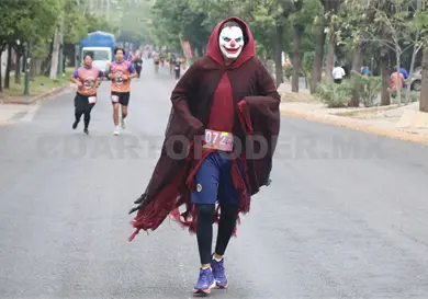 Carrera Corriendo por la Salud