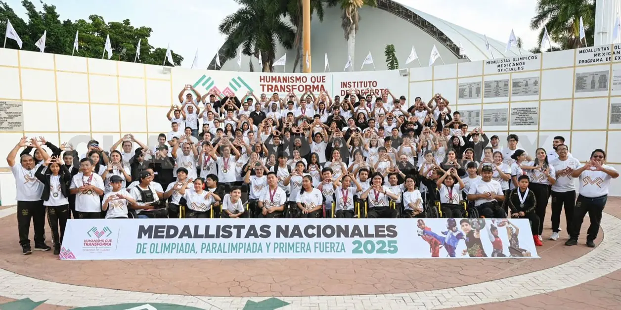 El mandatario reconoció el esfuerzo de los deportistas. Cortesía