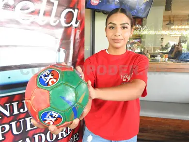 Chiapaneca Nédali Arjona asiste a mundial