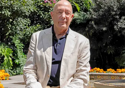 Totalitarismos permean las redes