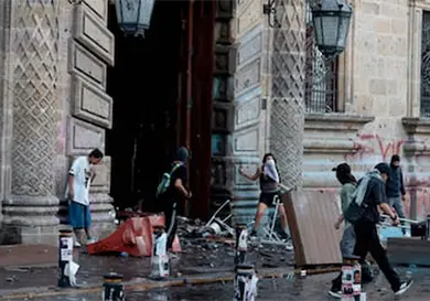 Denuncian familiares detenciones arbitrarias