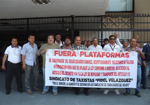 Taxistas piden regularización de plataformas