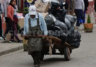 Llama a replantear la mirada sobre la pobreza