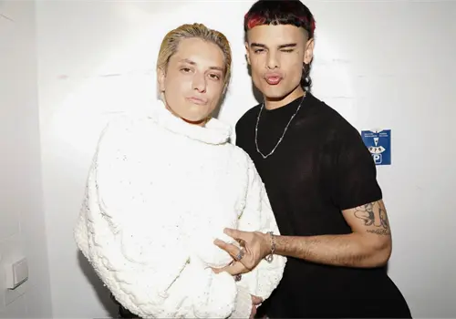 Retienen a Ca7riel y Paco Amoroso